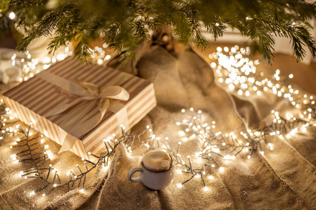Kiek kainuoja Kalėdų šviesa namuose: kiek elektros sunaudoja girliandos