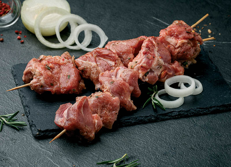 Kiaulienos sprandinės šašlykui svogūnų marinate
			, 
				 (sveriamoje vitrinoje) 1 kg. A lygio parduotuvėse