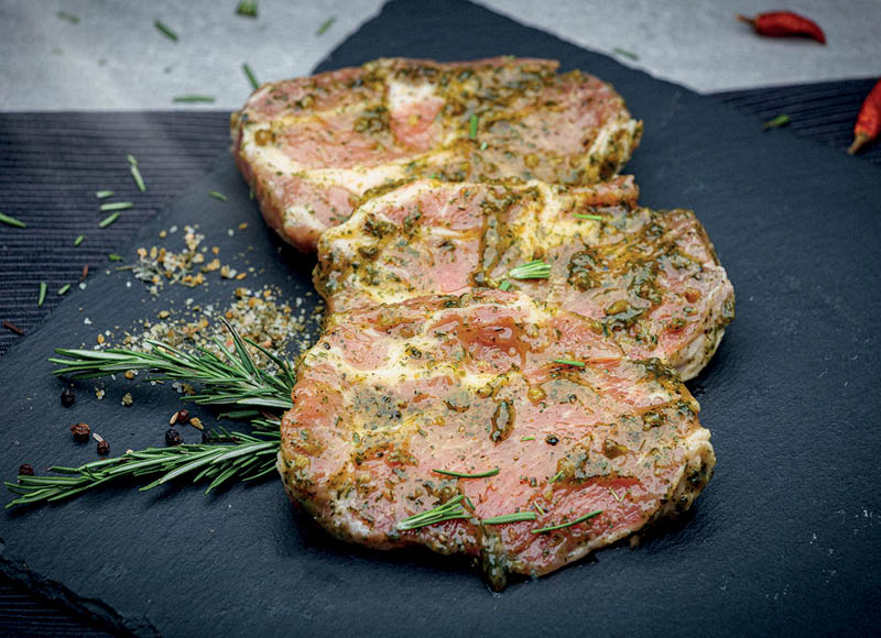 Marinuota ŽALIOJI kiaulienos sprandinė be kaulo
,
(sveriamoje vitrinoje) 1 kg. A lygio parduotuvėse Marinuota ŽALIOJI kiaulienos sprandinė be kaulo
,
(sveriamoje vitrinoje) 1 kg. A lygio parduotuvėse