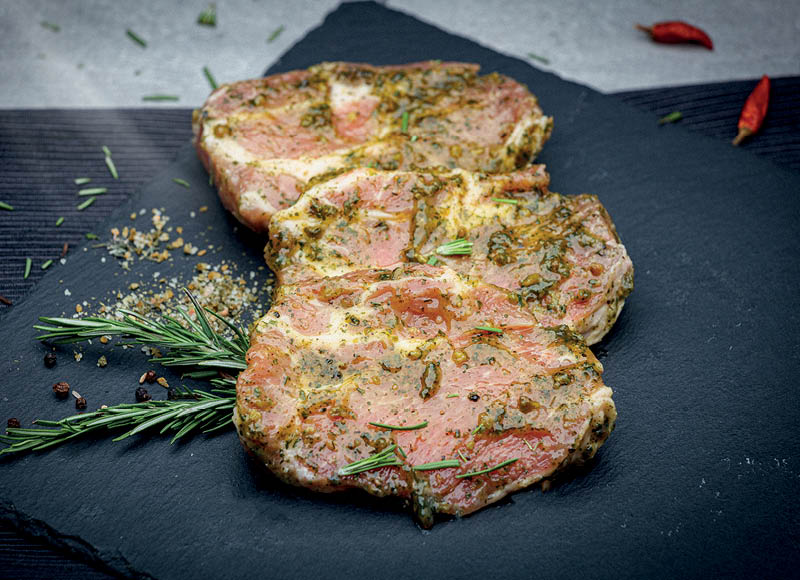 Marinuota ŽALIOJI kiaulienos sprandinė be kaulo
,
(sveriamoje vitrinoje) 1 kg. A lygio parduotuvėse Marinuota ŽALIOJI kiaulienos sprandinė be kaulo
,
(sveriamoje vitrinoje) 1 kg. A lygio parduotuvėse
