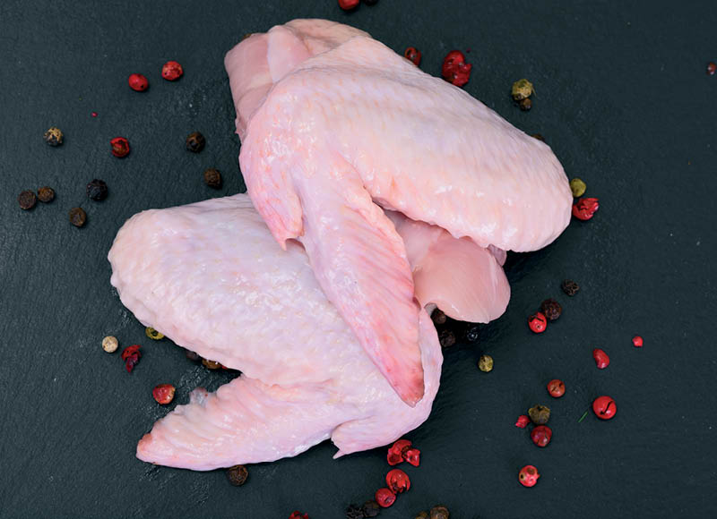Švieži viščiukų broilerių sparneliai
			, 
				 (sveriamoje vitrinoje, užauginta be antibiotikų) 1 kg. A lygio parduotuvėse