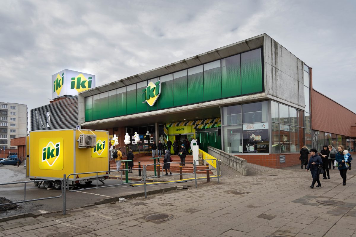 „Iki“ atsinaujina iš esmės: Vilniuje pristatyta visiškai naujo dizaino ir išdėstymo „Iki“ parduotuvė