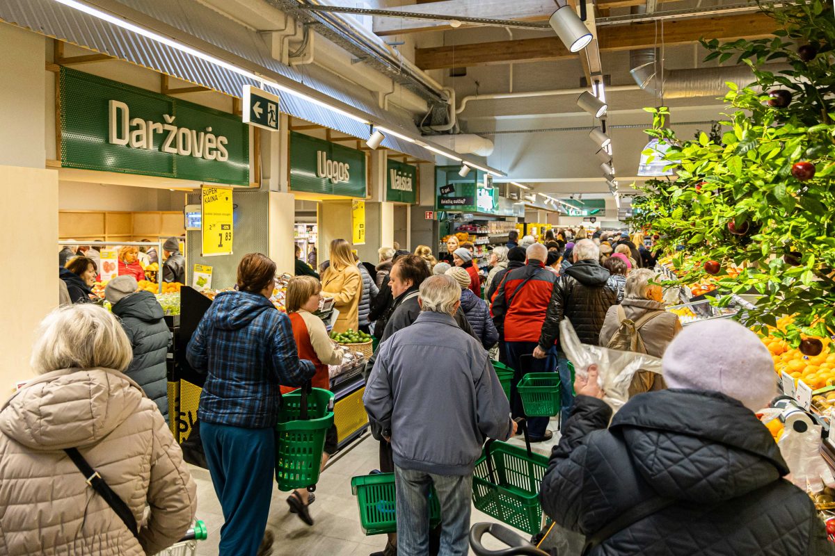Tyrimas askleidė, ką neįprasto parduotuvėse kartais daro lietuviai