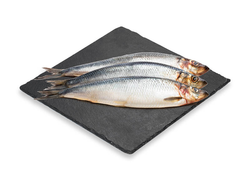 Prieskoninio sūdymo atlantinės silkės su galva sūryme
			, 
				 (sveriamoje vitrinoje) 1 kg