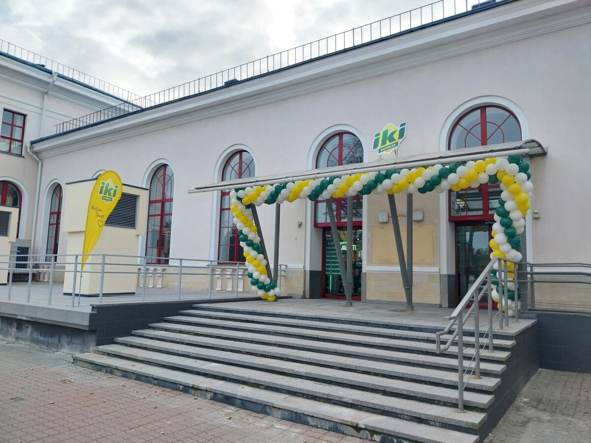 Bus dar patogiau – Vilniaus geležinkelio stotyje atidaryta nauja „IKI Express“ parduotuvė