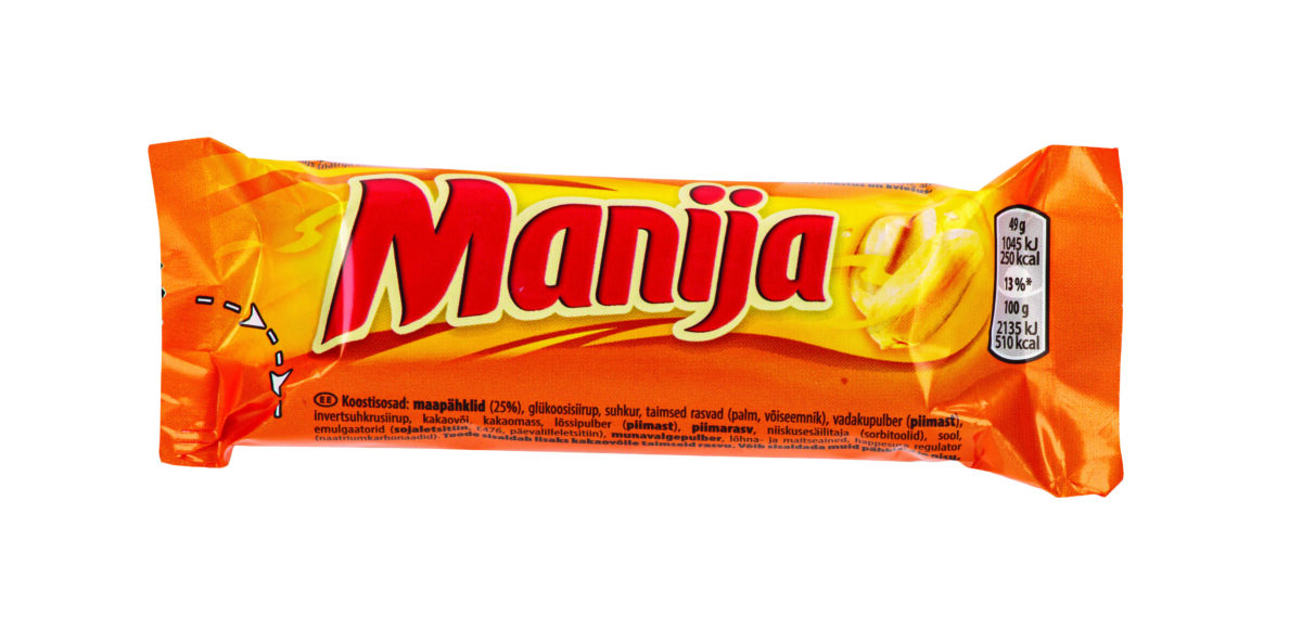sokoladinis-batonelis-su-zemes-riesutais-manija