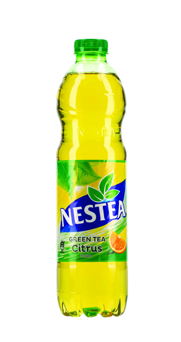 negazuotas-gaivusis-gerimas-citrusiniu-vaisiu-skonio-zalioji-arbata-nestea