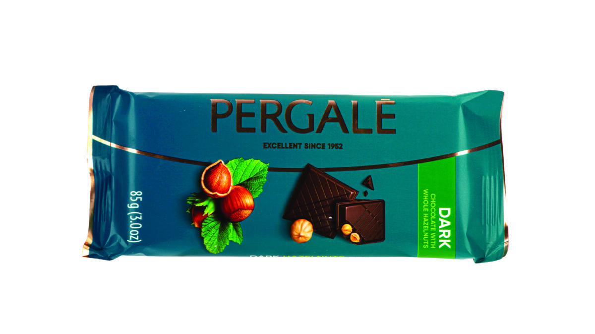 juodasis-sokoladas-su-sveikais-lazdyno-riesutais-pergale