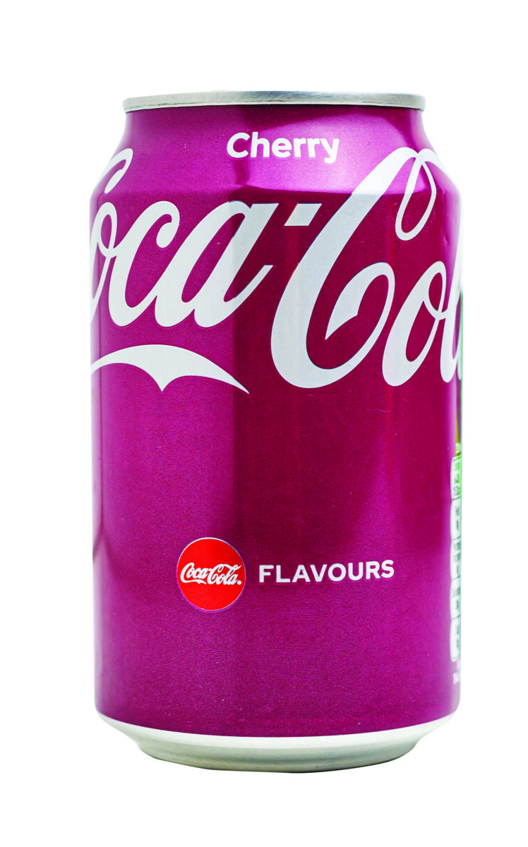 vysniu-skonio-gazuotas-gaivusis-gerimas-coca-cola-cherry