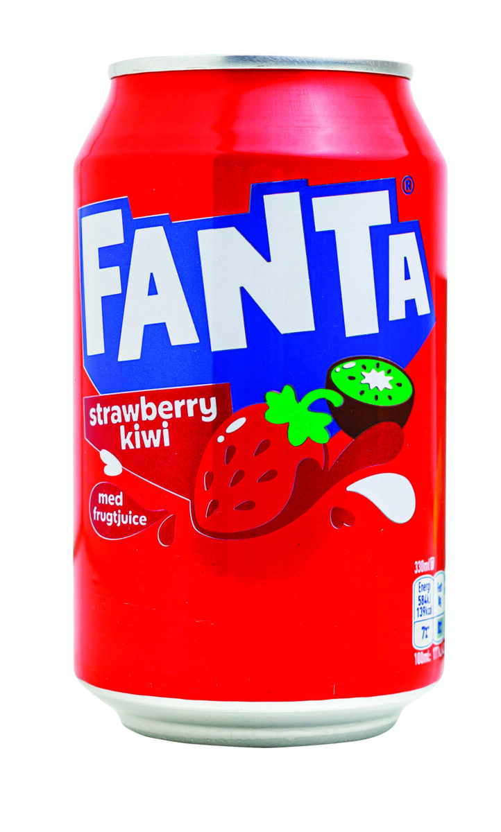 braskiu-ir-kiviu-skonio-gazuotas-gaivusis-gerimas-fanta-strawberry-and-kiwi