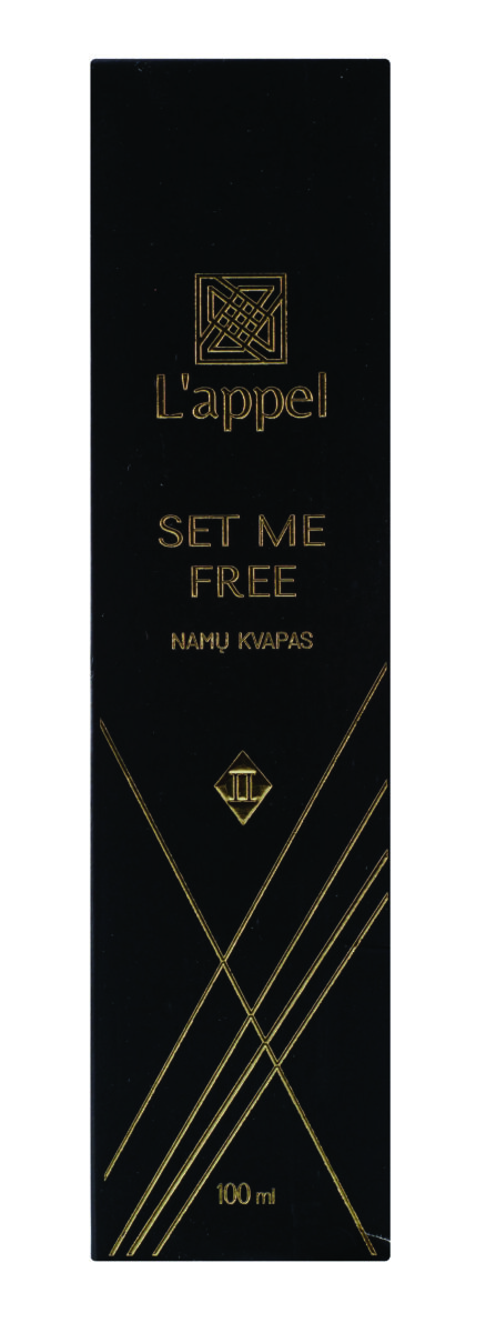 namu-kvapas-su-lazdelemis-lappel